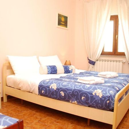 B&B Villa Claudia Anzio Bagian luar foto