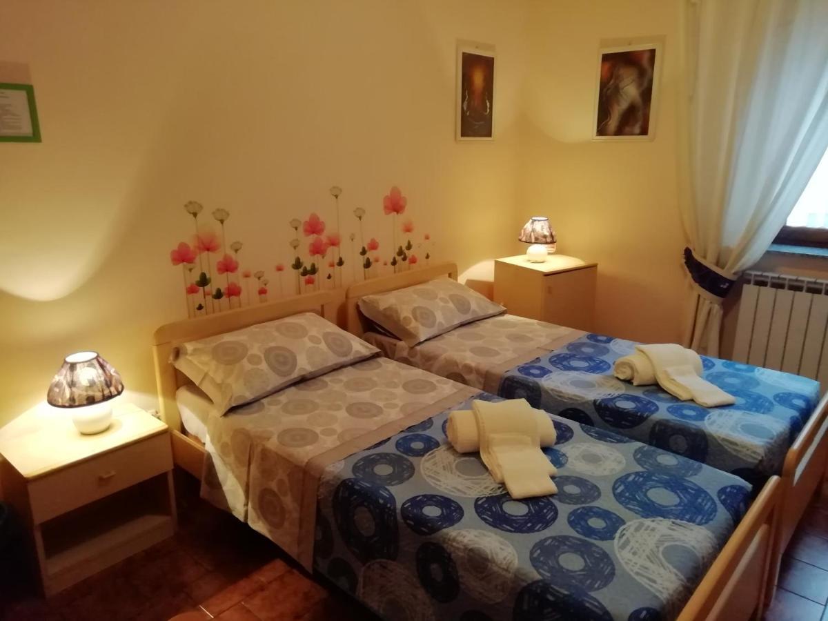 B&B Villa Claudia Anzio Bagian luar foto