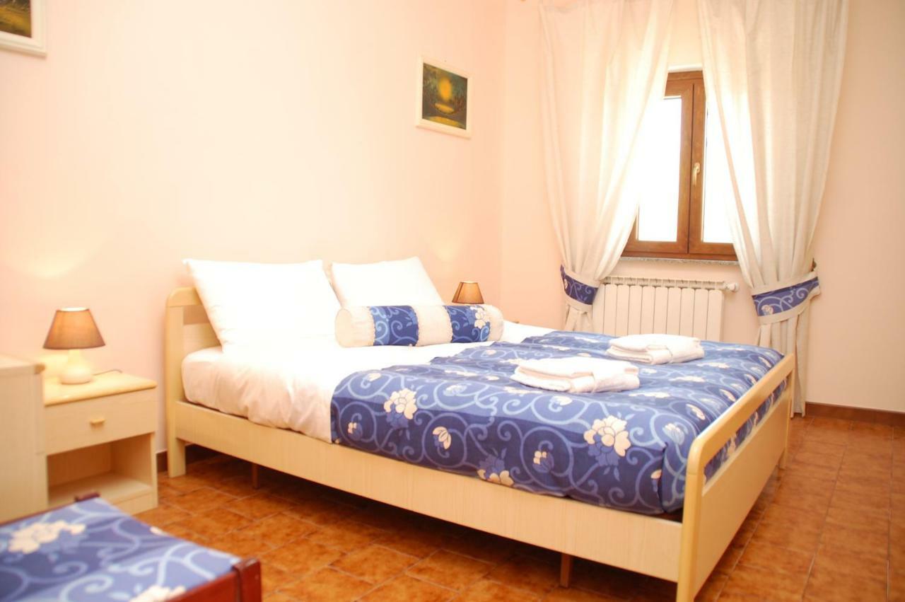 B&B Villa Claudia Anzio Bagian luar foto